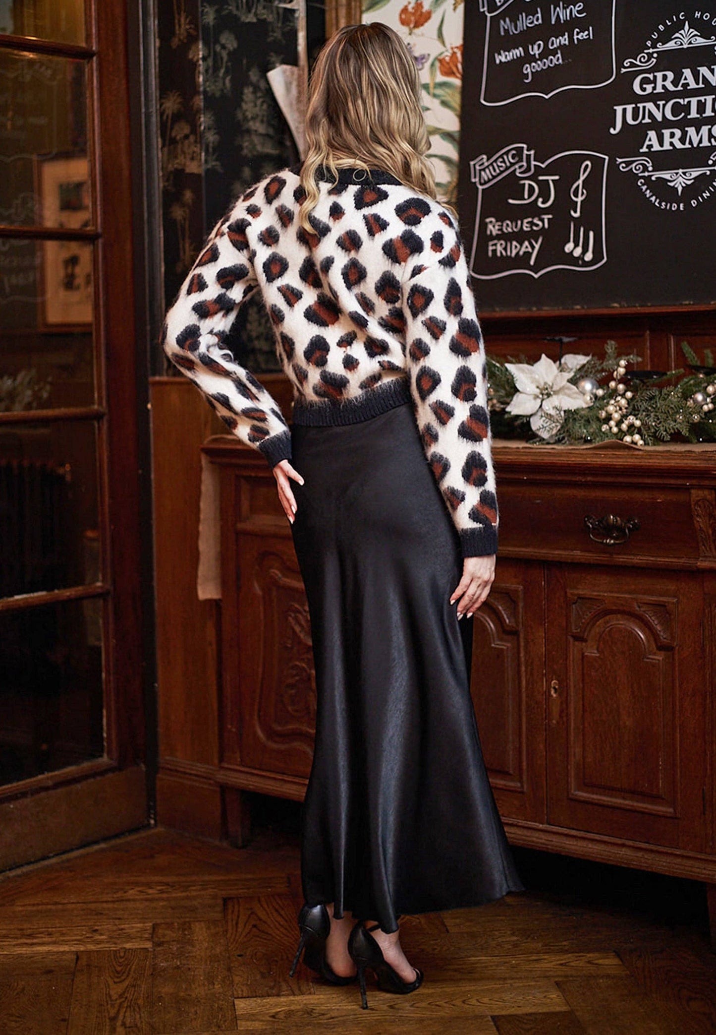 Border Knit Jumper in White Leopard