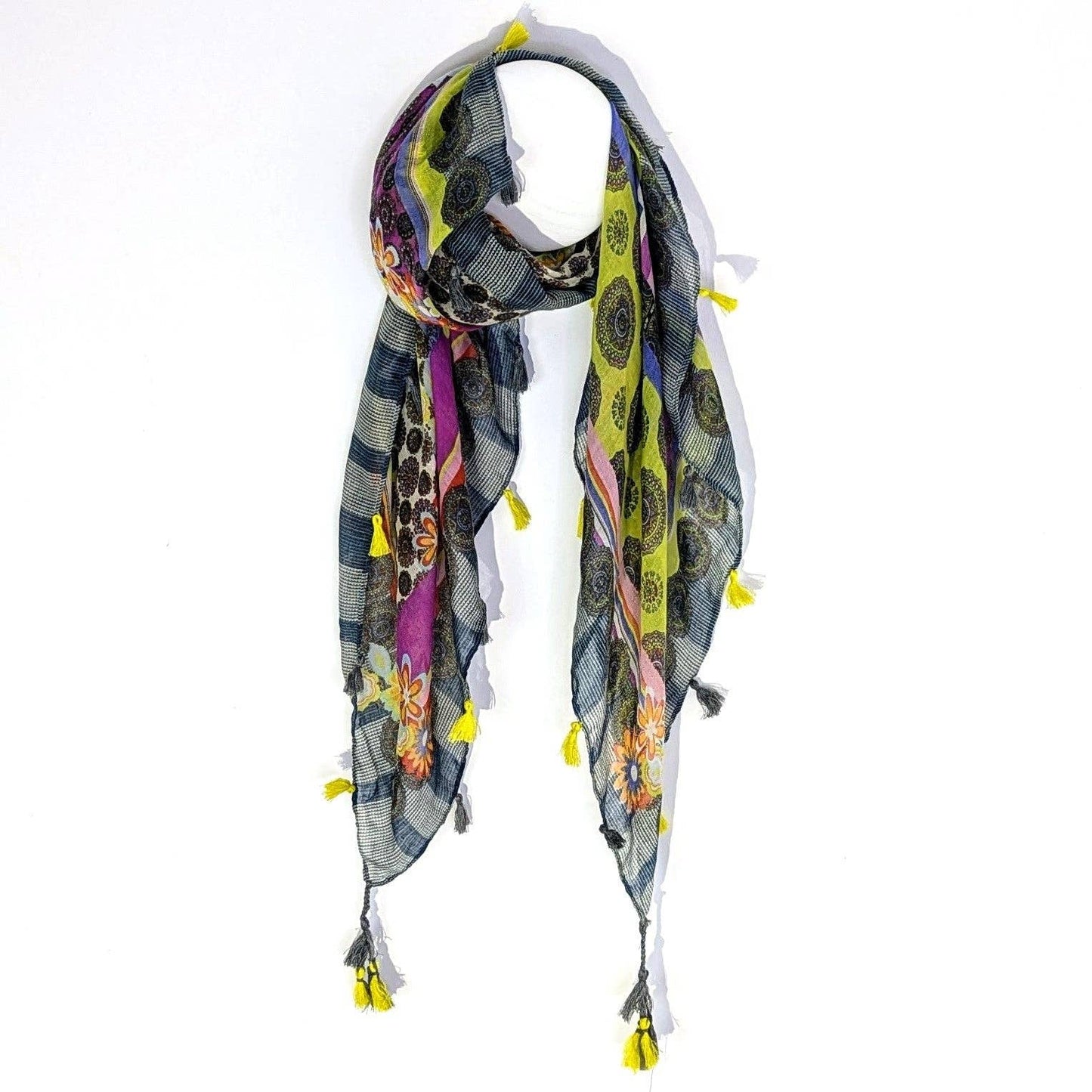 Circle and Flower Print Scarf With Tassels - New