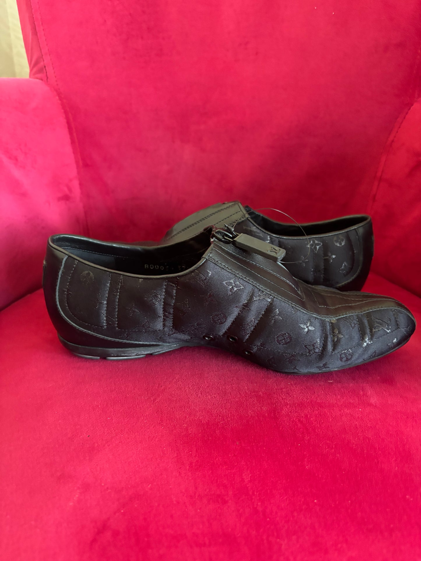 Louis Vuitton Shoes -Size   37.5 / UK 4.5