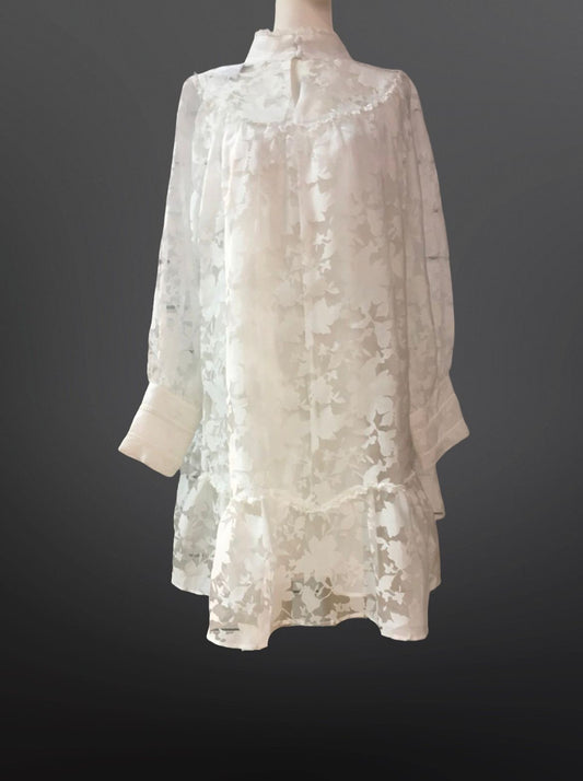 Forever Unique White Dress - Size 8 - New 