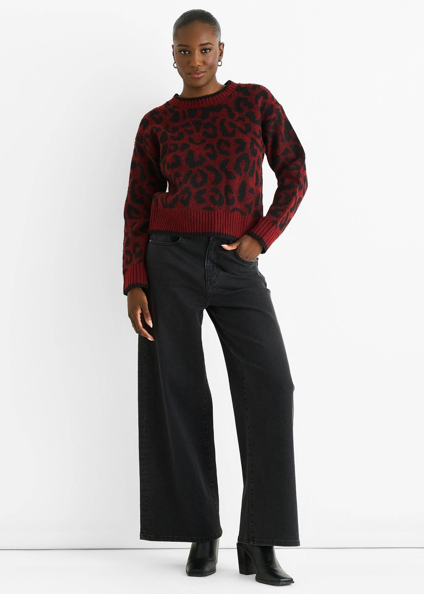 Burgundy Contrast Piping Animal Knit Jumper