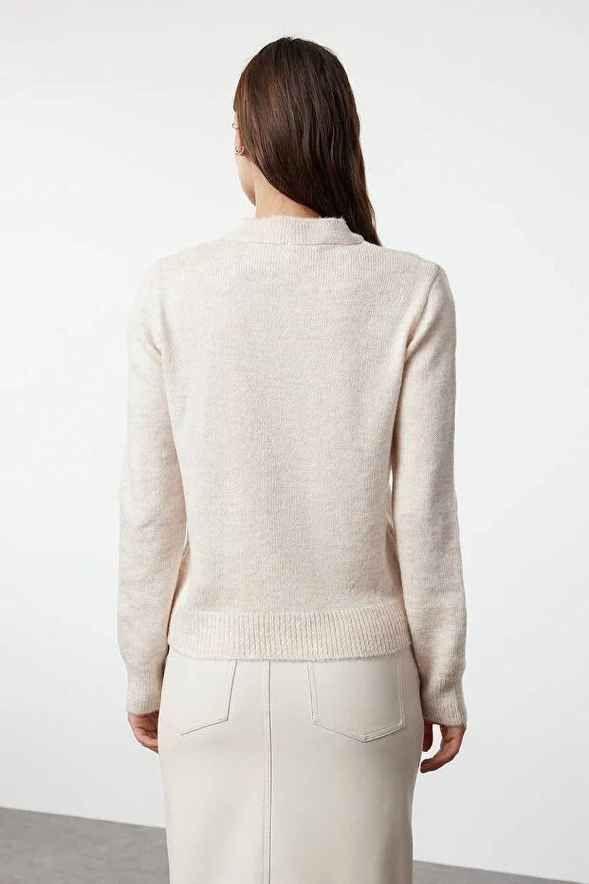 Soft-Textured Knit Cardigan with Jewellery Button Detail