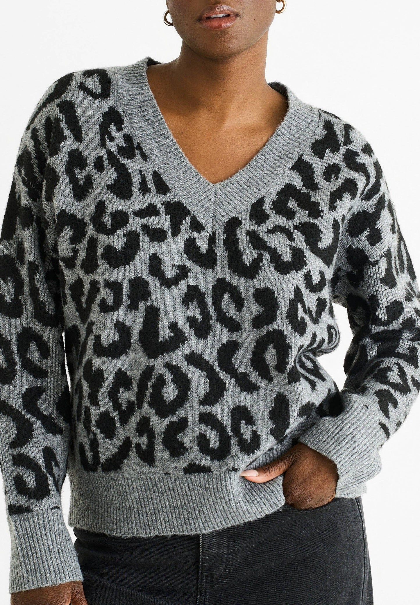 Grey Animal V Neck Short Knit Jumper