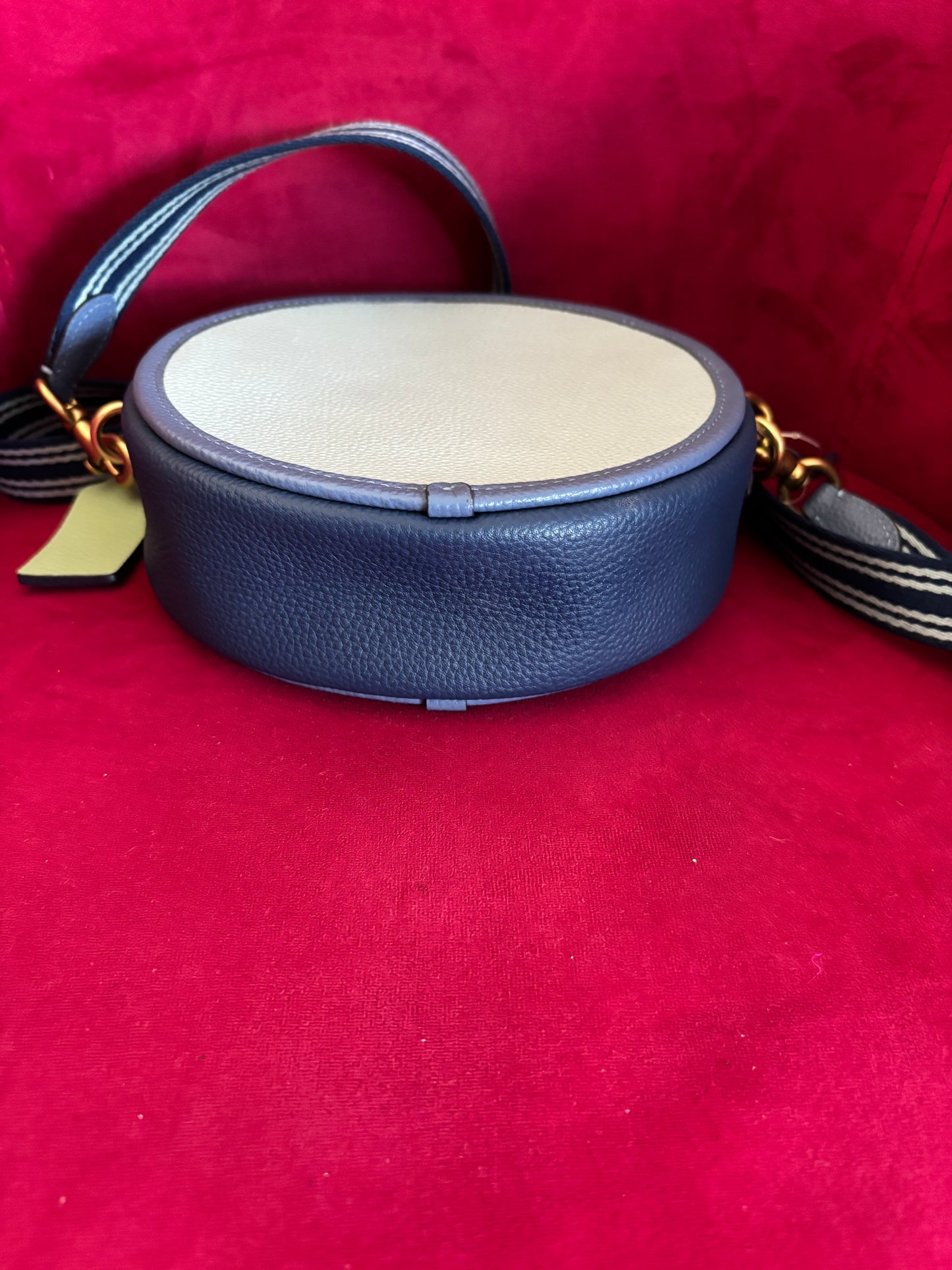 Coach Kia Circle Bag