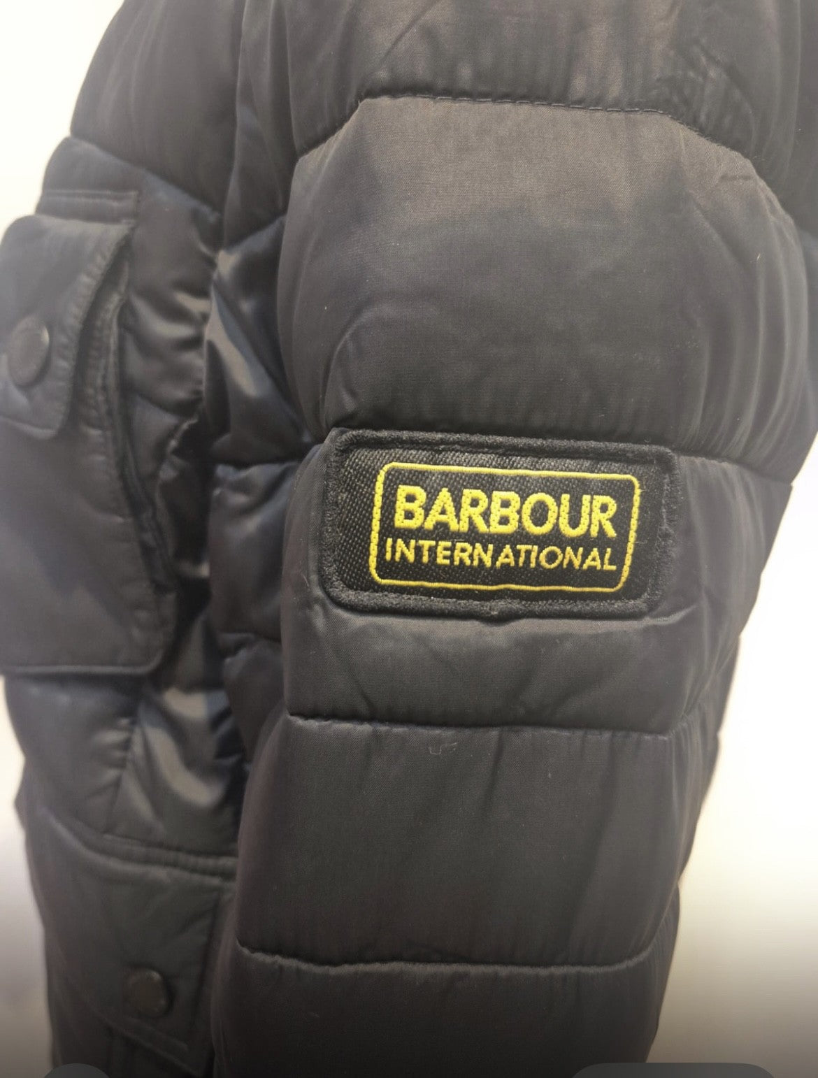 Barbour Women's Puffer Hooded Jacket - Size - S - Preloved